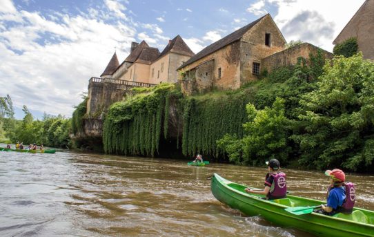 Renting a canoe on the Vézère in Périgord: why it's the best idea